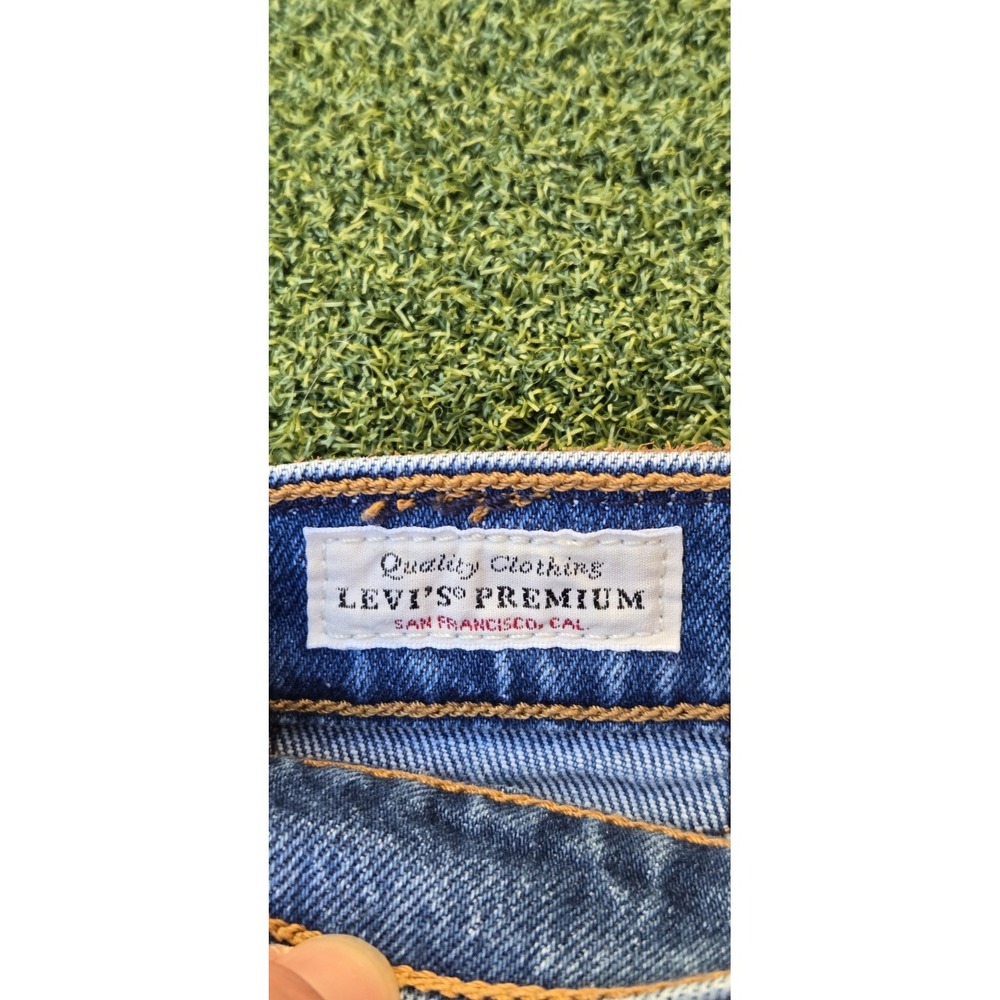 Levi's Women's High Rise Straight Leg Jeans Blue Denim Vintage - Picture 9 of 12